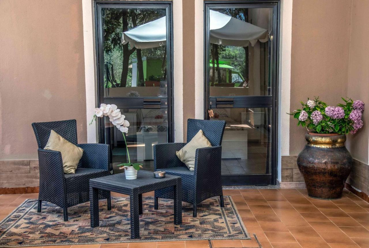 Hotel L'Oleandro Villasimius Eksteriør bilde