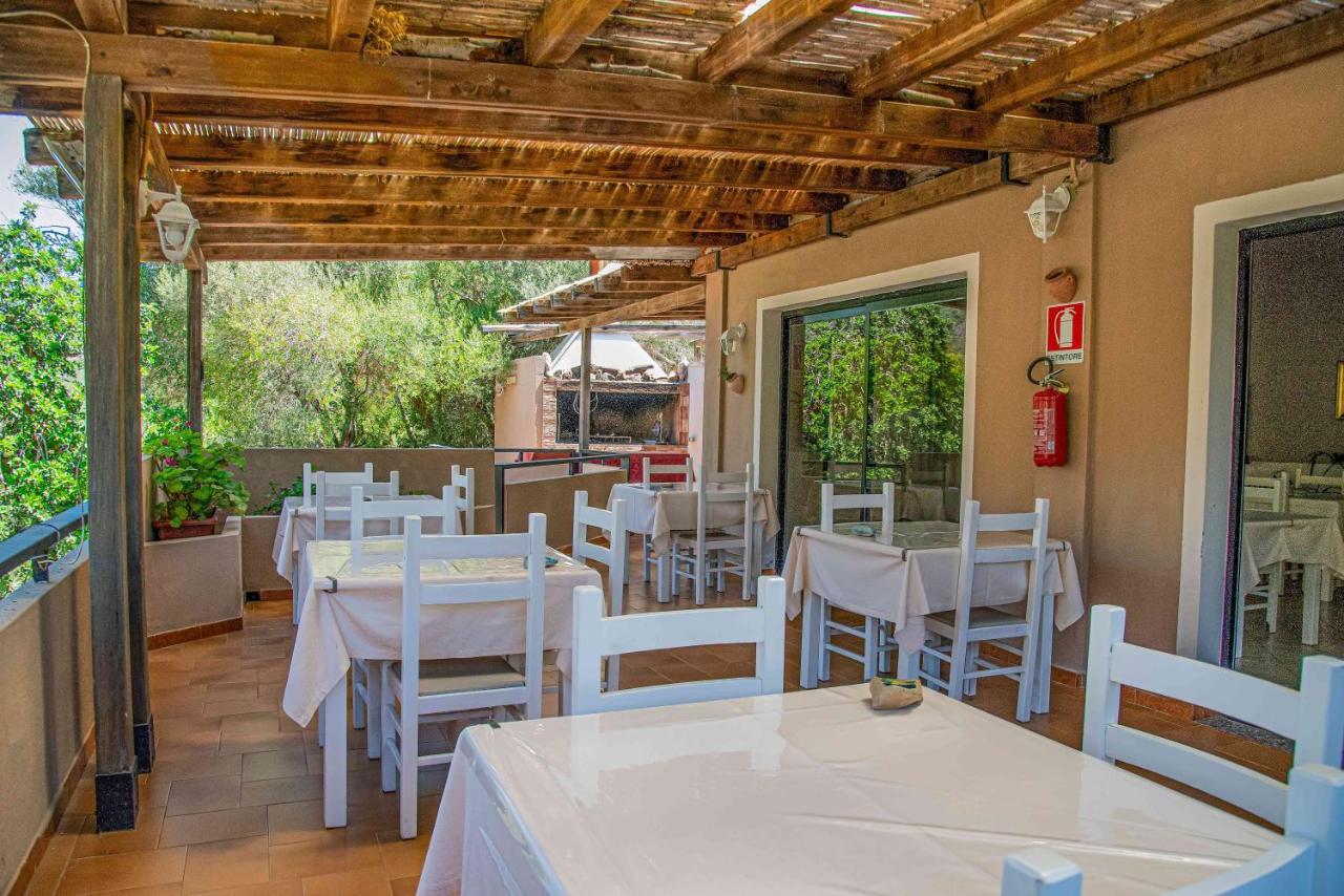 Hotel L'Oleandro Villasimius Eksteriør bilde