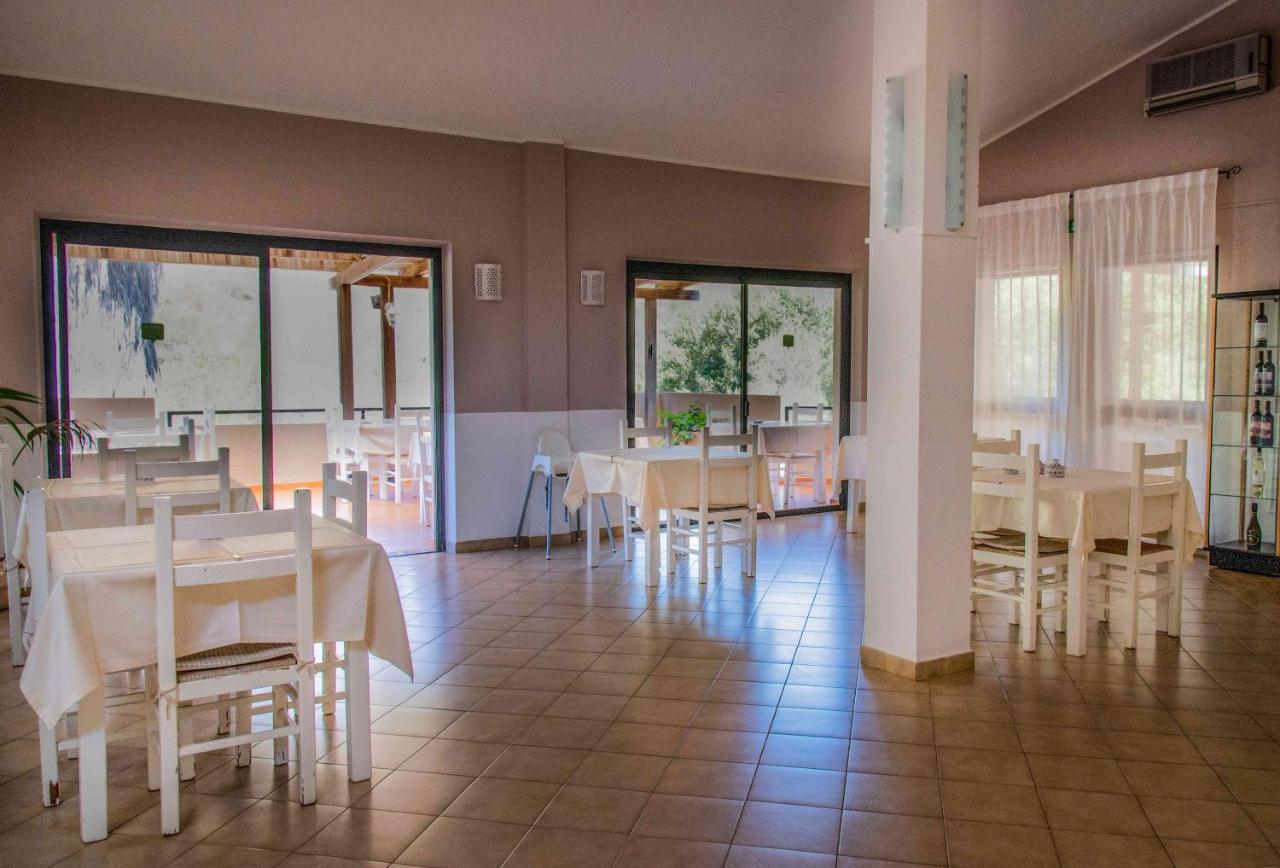 Hotel L'Oleandro Villasimius Eksteriør bilde