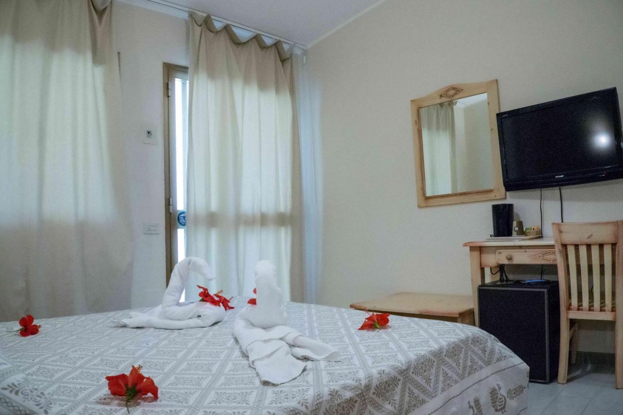Hotel L'Oleandro Villasimius Eksteriør bilde